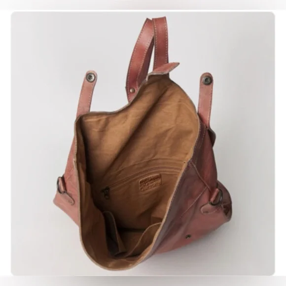 BEAUTIFUL Genuine Leather Backpack Purse With Fringe - Picture 9 of 9